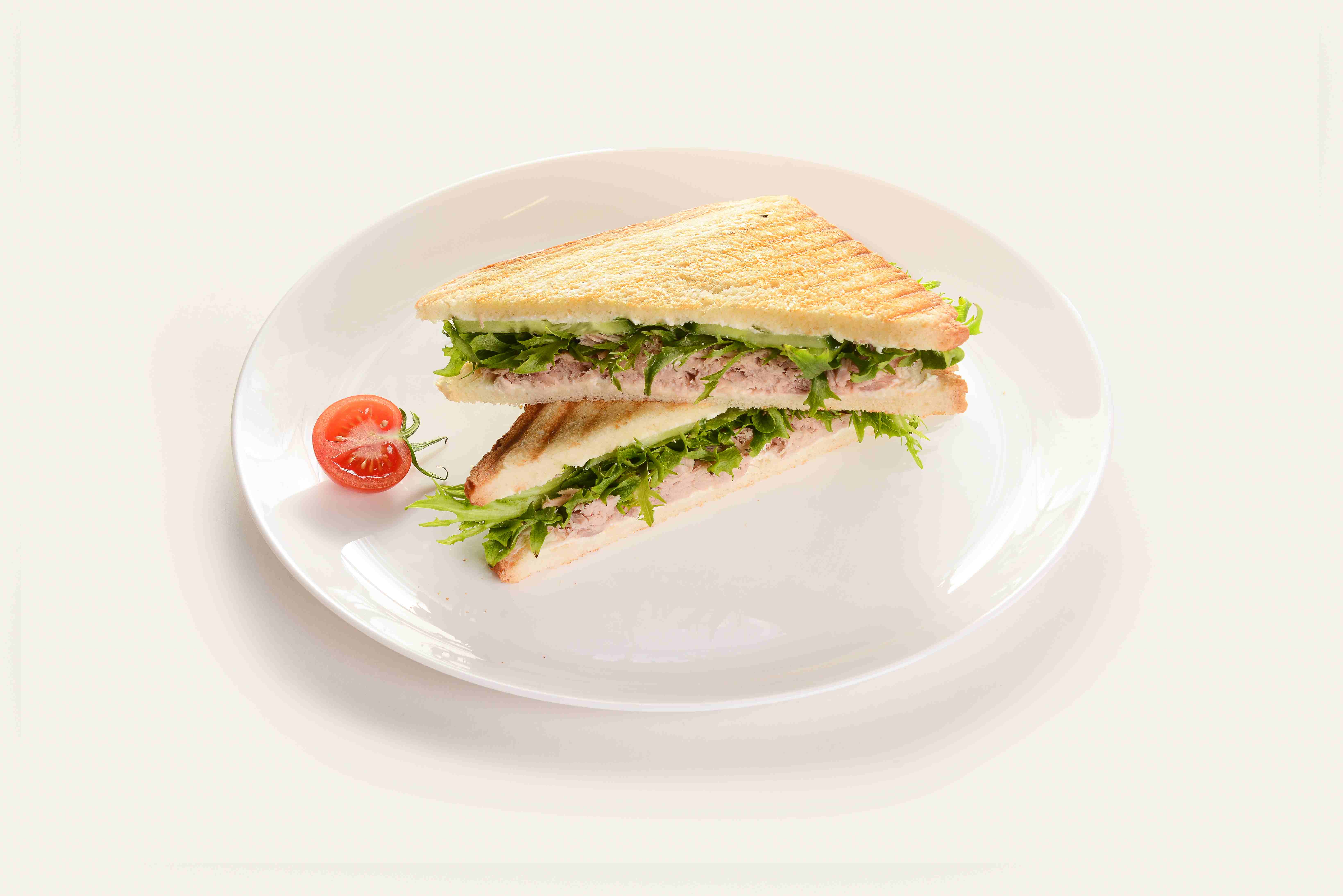 Сэндвич с тунцом 185г