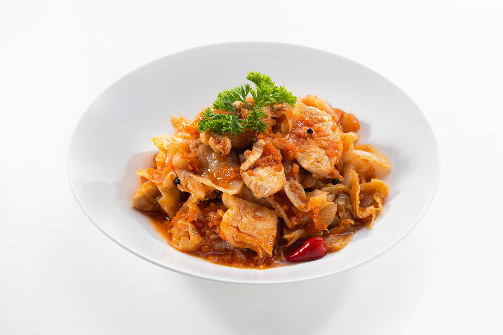 Капуста тушеная с курицей