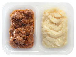 Гуляш из говядины с картофельным  пюре 270г