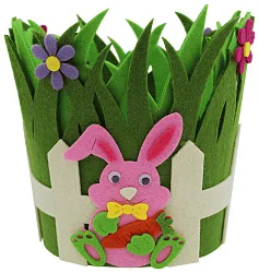 Корзина пасхальная Зайчонок на лужайке с морковкой 17*14см фетровая арт.23405