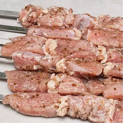 Шашлык из индейки ДОБРИЧ в майонезе охл 1кг