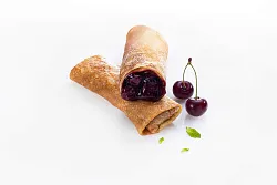 Блин фаршированный вишней 120г