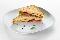 Сэндвич с курицей 260г