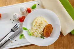Котлета по-киевски с пюре 250г