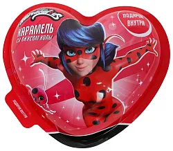 Карамель КОНФИТРЕЙД Леди Баг в пластиковом сердце с подарком 15г